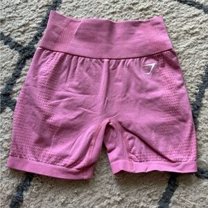 Gymshark Vital Seamless Shorts. Color Pink. Size Small